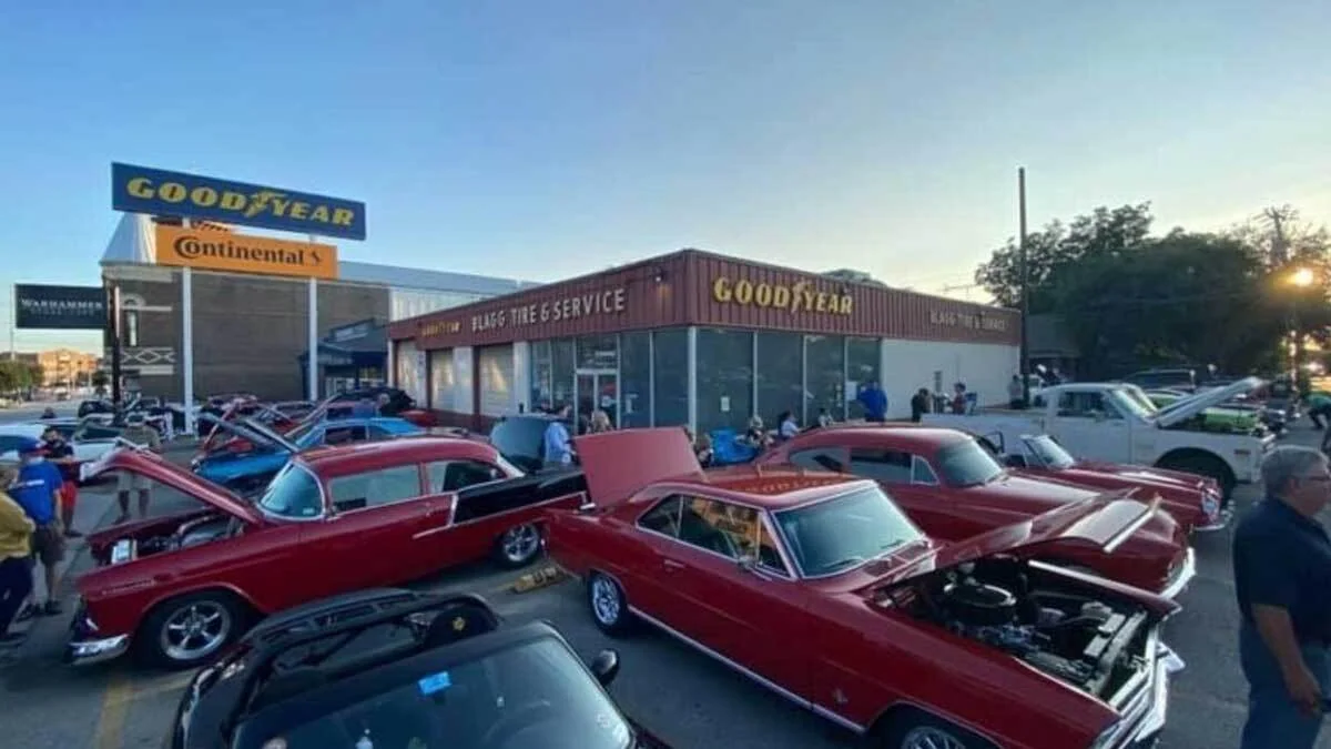 Photo of Downtown Grapevine Cruise Night - Weekly Car Show Event